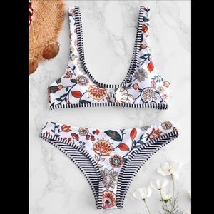 ZAFUL Flower Striped Tie Back Bikini Swimsuit